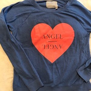 VIctoria’s Secret sweater ❤️